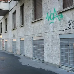 Station - 3 , Milano Italia